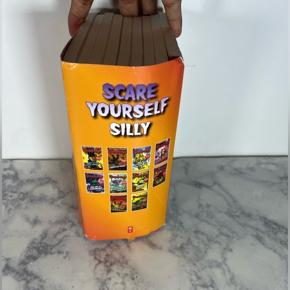 Goosebumps Classic (Series 1) -9/ 10 Books Set Collection  1 Book Missin - Picture 2 of 6